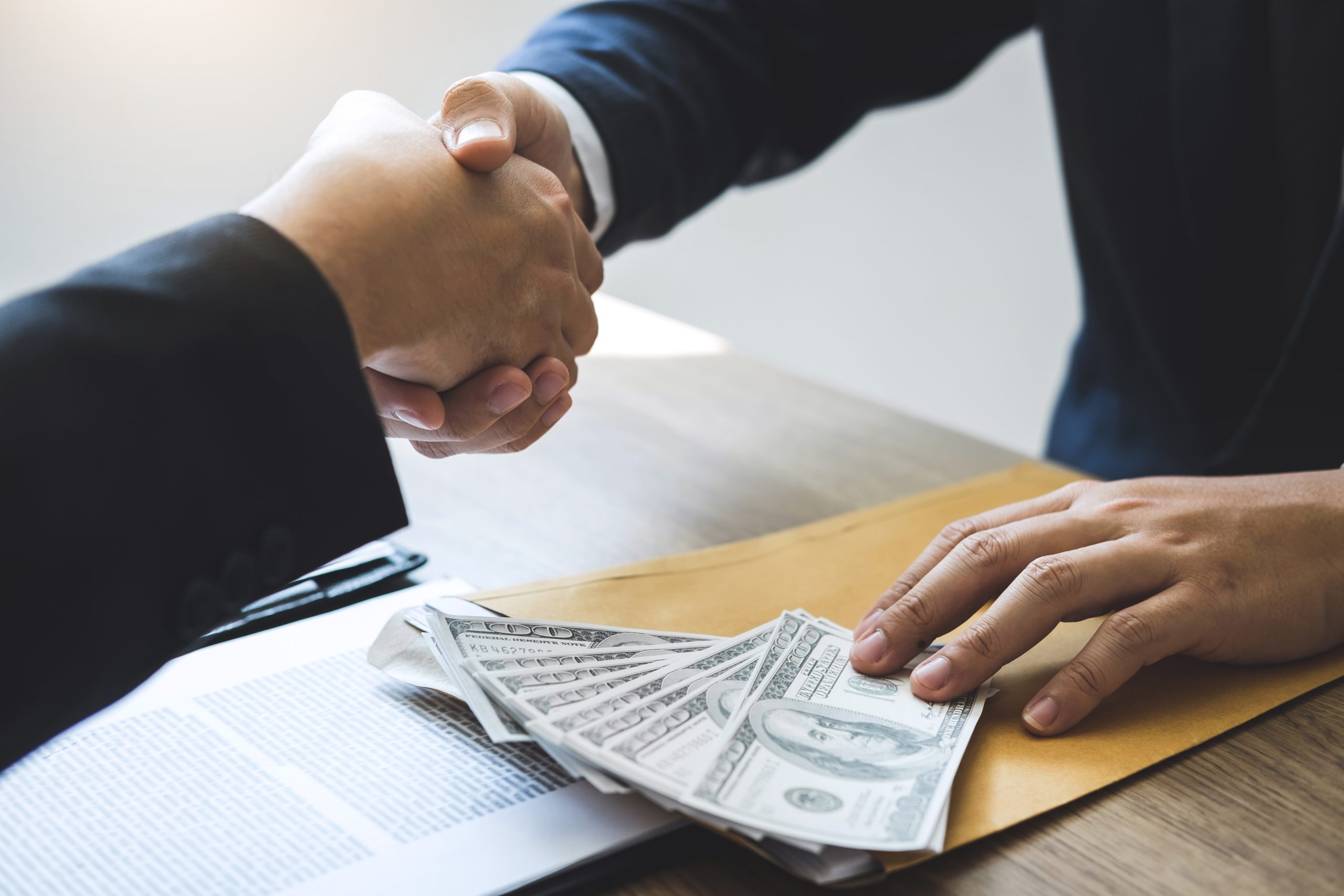 Pegar dinheiro emprestado - Grupo Recovery